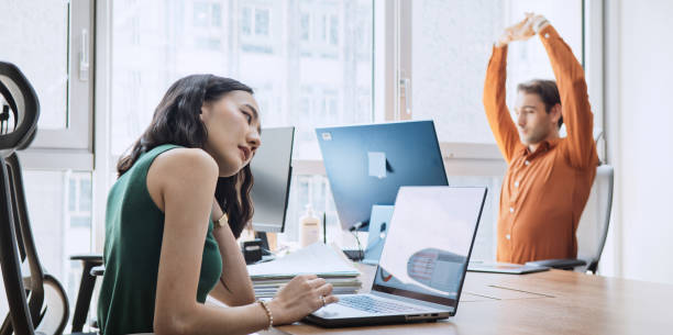 Büroyoga extra für die Bedürfnisse von Büromenschen.