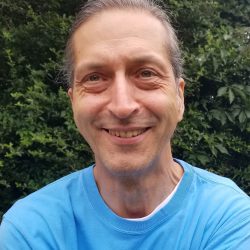 Helmut Wostatek, Yogalehrer fuer Bueromenschen